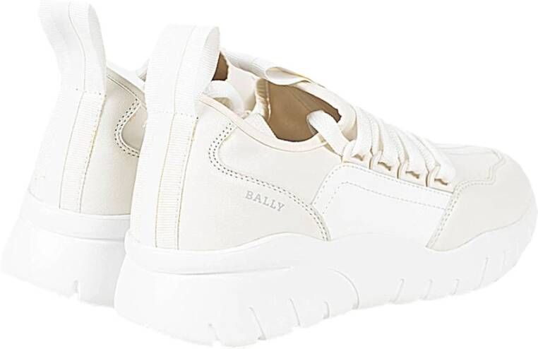 Bally Comfortabele Slip-On Sneakers voor Moderne Vrouwen Wit Dames