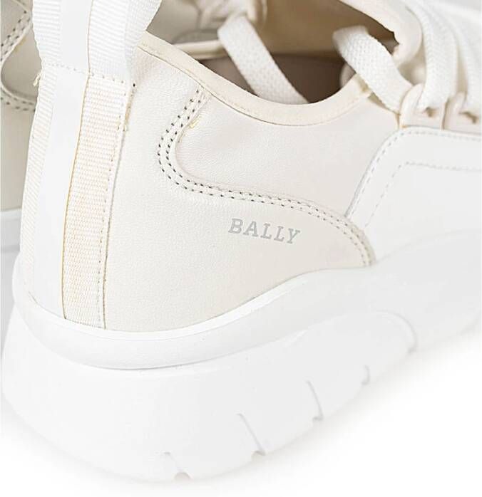 Bally Comfortabele Slip-On Sneakers voor Moderne Vrouwen Wit Dames