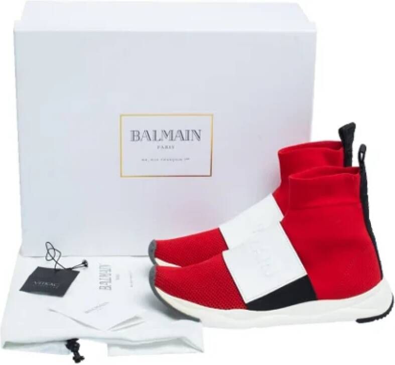 Balmain Pre-owned Fabric sneakers Red Dames