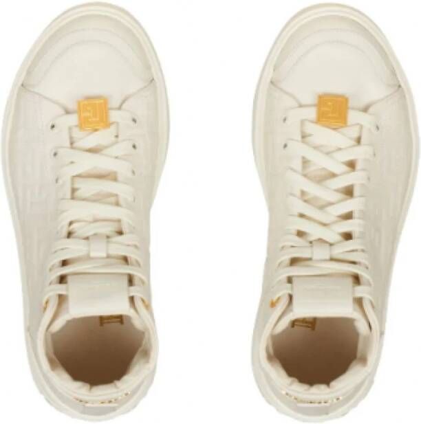 Balmain Witte hoge sneakers met monogrampatroon en gouden logo Beige Dames