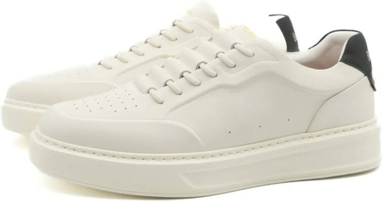 Barracuda Heren Wit Zwarte Sneakers Ss24 White Heren