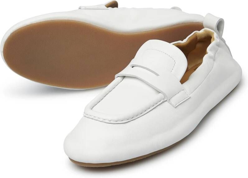 Barracuda Witte platte schoenen Tijdloze stijl
