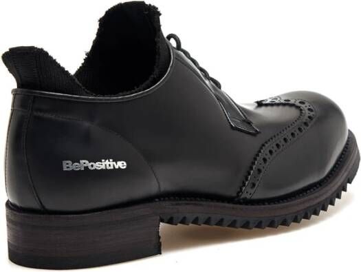 Be Positive Zwarte Sneakers met Geribbelde Sok