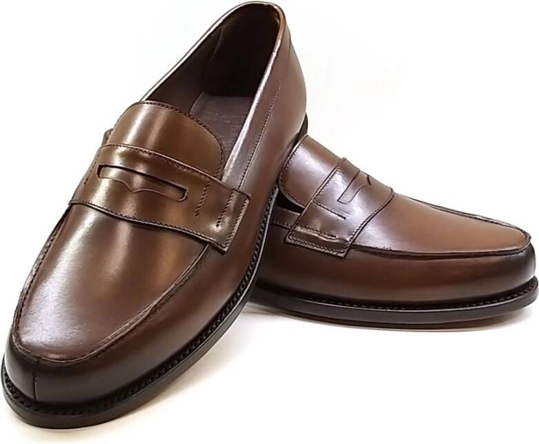 Berwick Bruine Kalfleren Loafer met Penny Strap Brown Heren