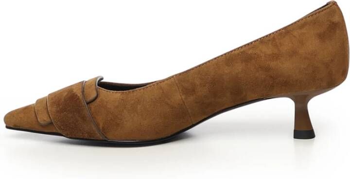 Bibi Lou Bruine Suède Pumps met Puntige Neus