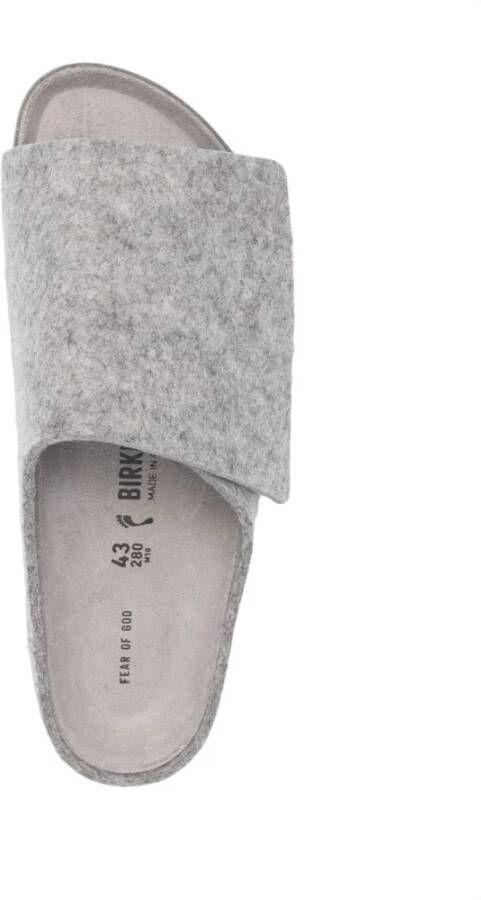 Birkenstock Beige Platte Open Teen Sandalen met Wol Slip Top Grijs Heren