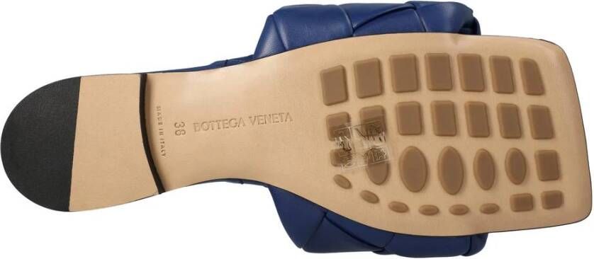 Bottega Veneta Blauwe Intrecciato Platte Sandalen