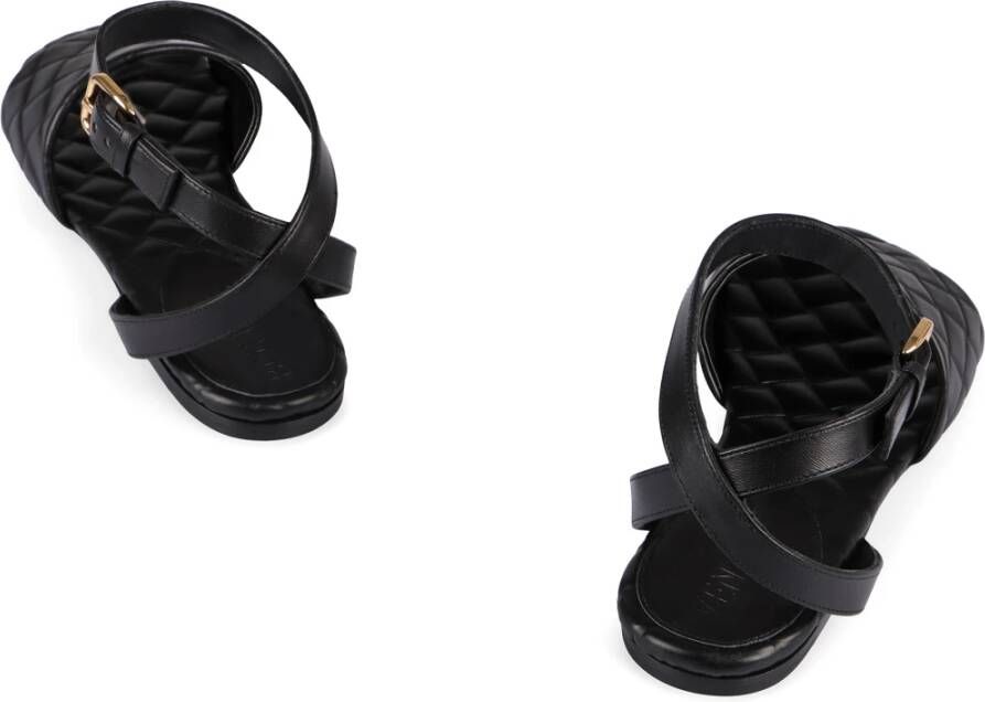 Bottega Veneta Geweven platte sandalen met enkelband