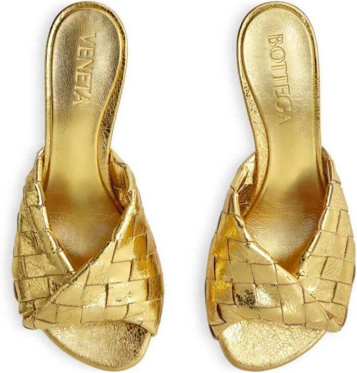 Bottega Veneta Gouden Intrecciato Platte Schoenen
