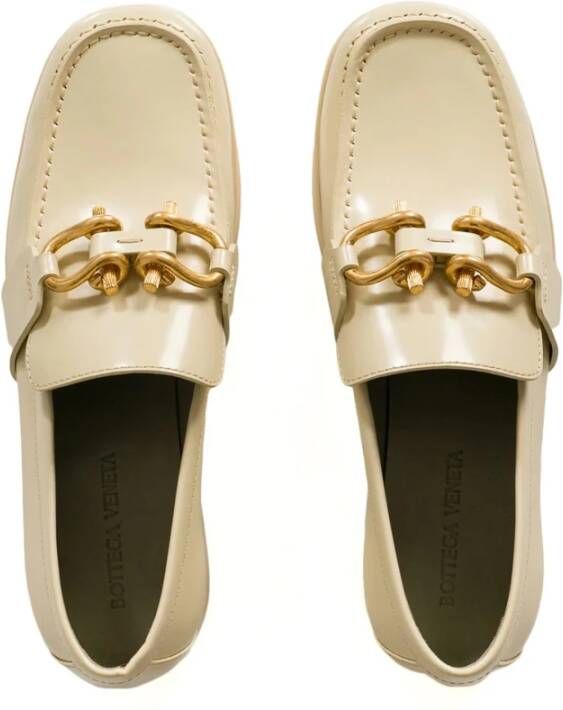 Bottega Veneta Leren Loafers met Goudkleurige Hardware White Dames