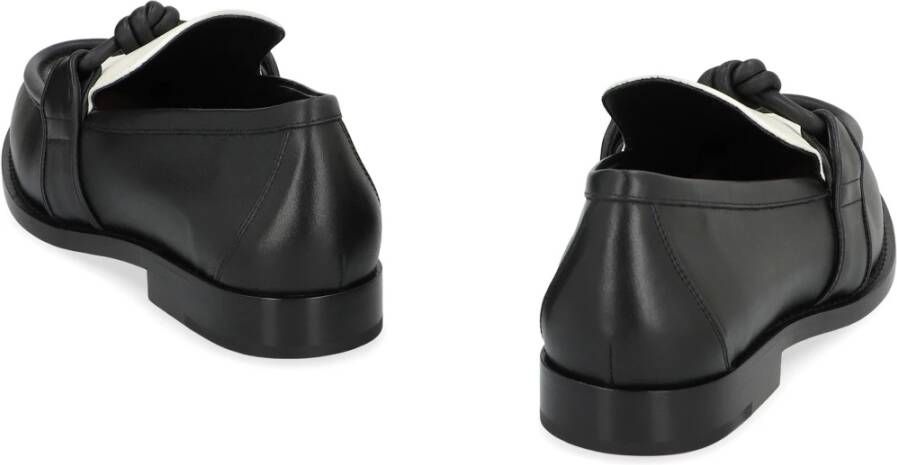 Bottega Veneta Leren Loafers met Knoopdetail