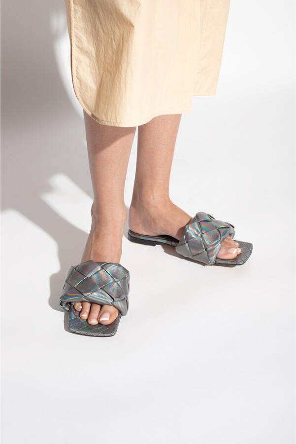 Bottega Veneta Lido holographical slides Grijs Dames