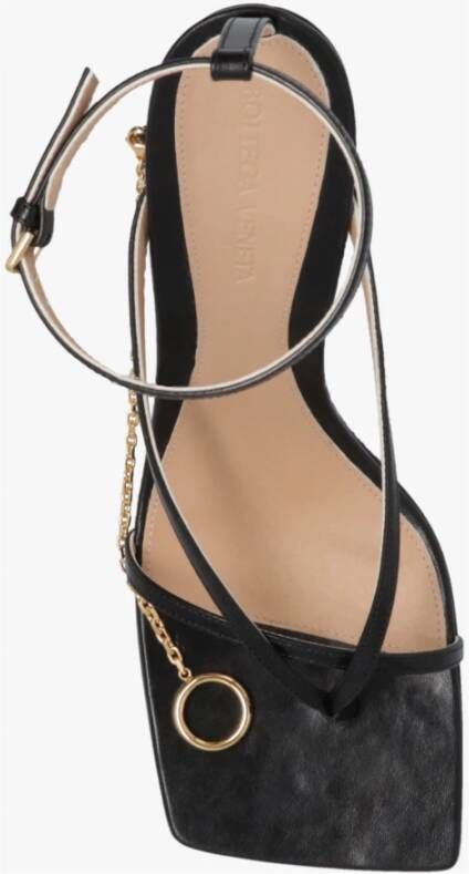 Bottega Veneta Stijlvolle Sandalen met Hak voor Zonnige Wandelingen