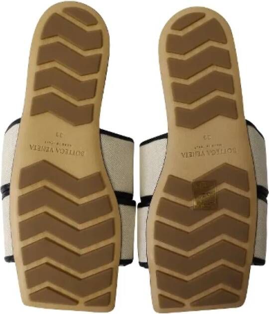 Bottega Veneta Vintage Pre-owned Canvas sandals White Dames