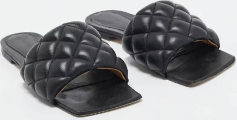Bottega Veneta Vintage Pre-owned Leather flats Black Dames