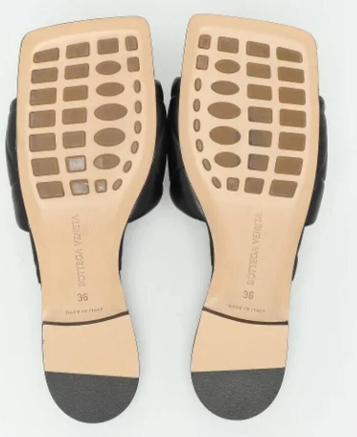 Bottega Veneta Vintage Pre-owned Leather flats Black Dames