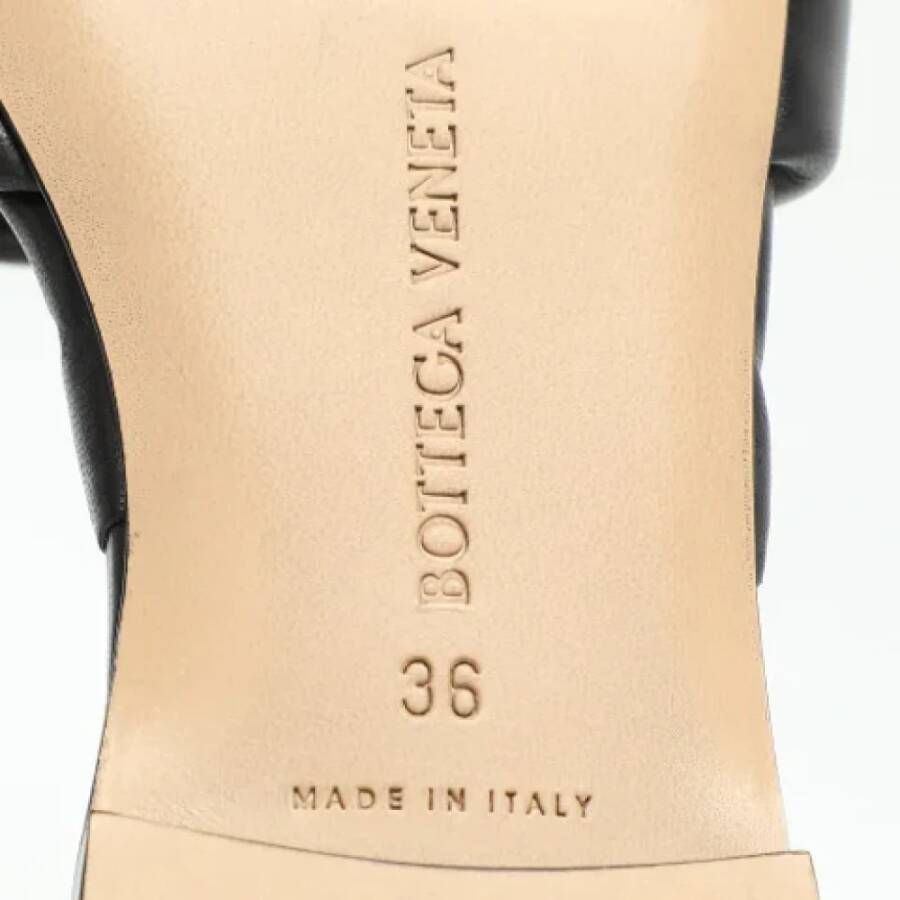 Bottega Veneta Vintage Pre-owned Leather flats Black Dames