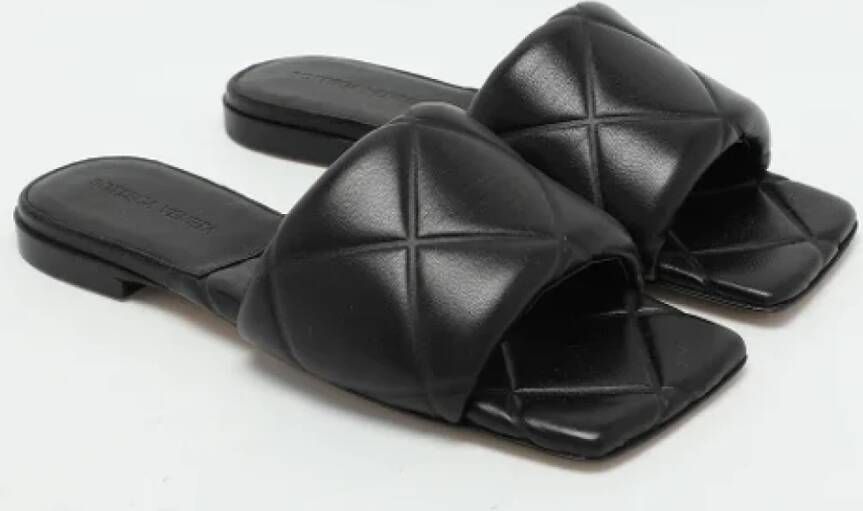 Bottega Veneta Vintage Pre-owned Leather flats Black Dames