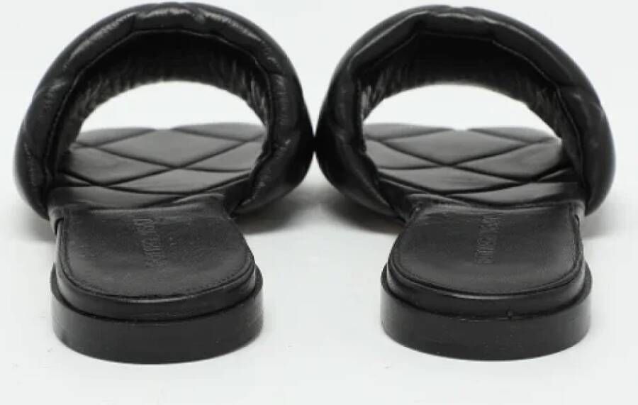 Bottega Veneta Vintage Pre-owned Leather flats Black Dames