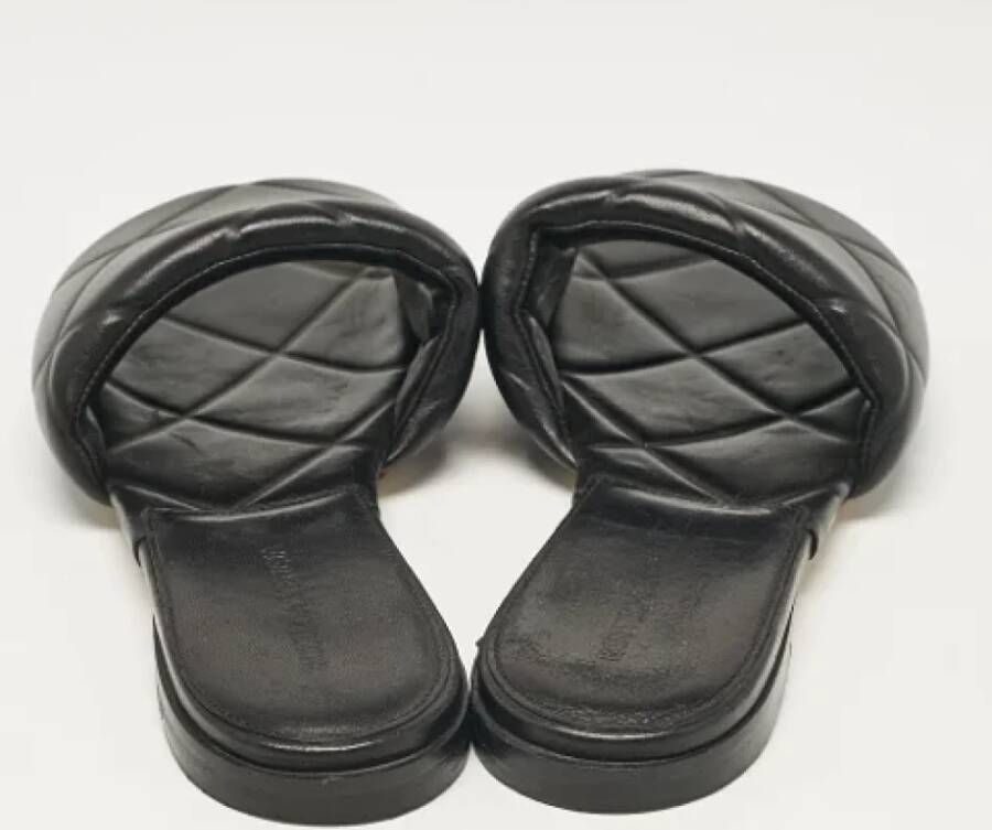 Bottega Veneta Vintage Pre-owned Leather flats Black Dames