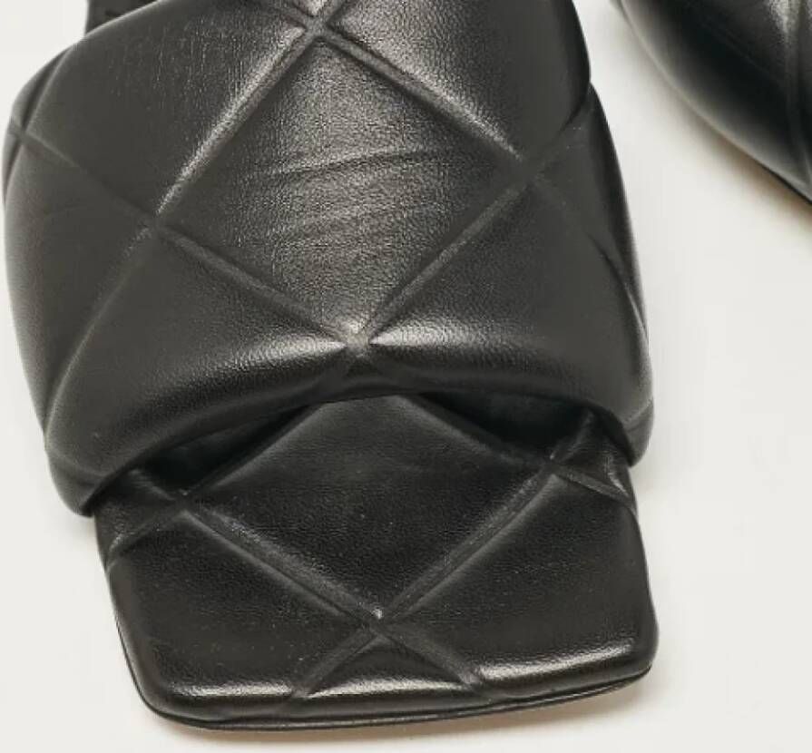 Bottega Veneta Vintage Pre-owned Leather flats Black Dames