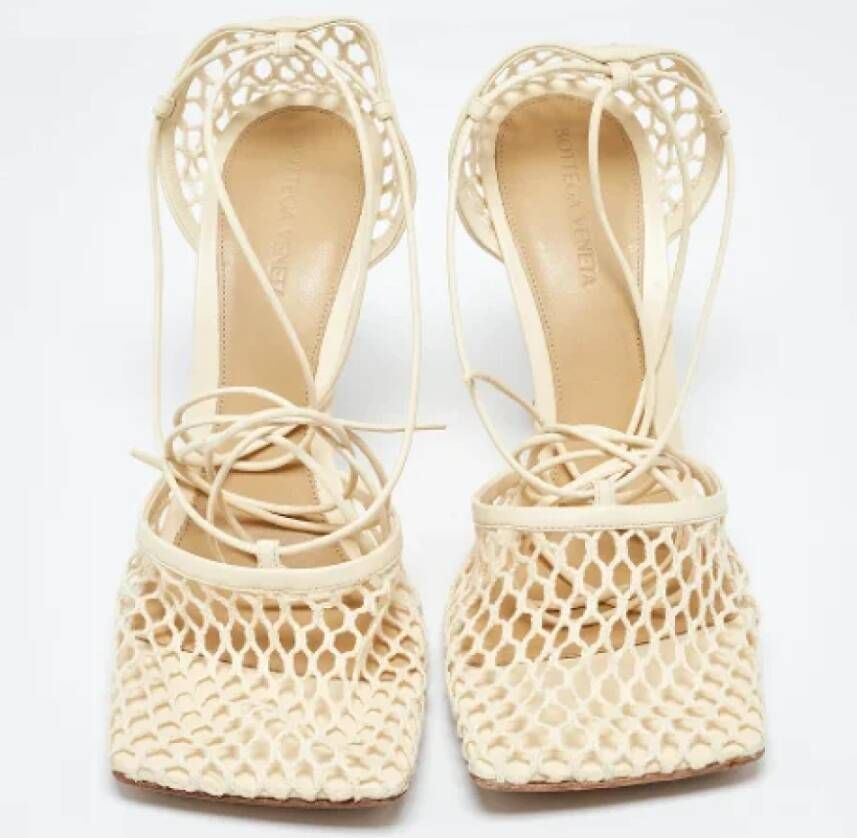 Bottega Veneta Vintage Pre-owned Leather heels Beige Dames