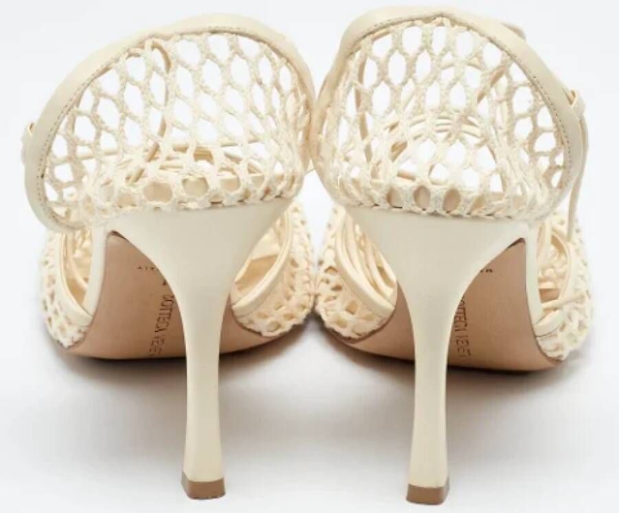 Bottega Veneta Vintage Pre-owned Leather heels Beige Dames