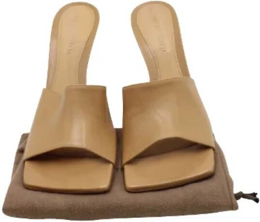 Bottega Veneta Vintage Pre-owned Leather mules Brown Dames