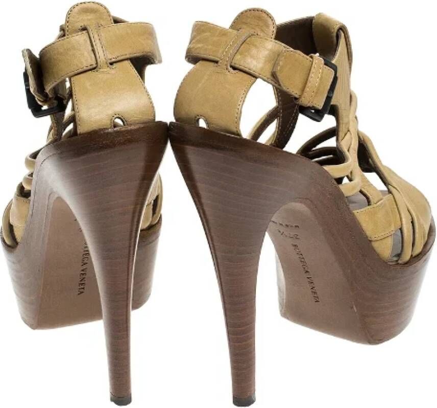 Bottega Veneta Vintage Pre-owned Leather sandals Beige Dames