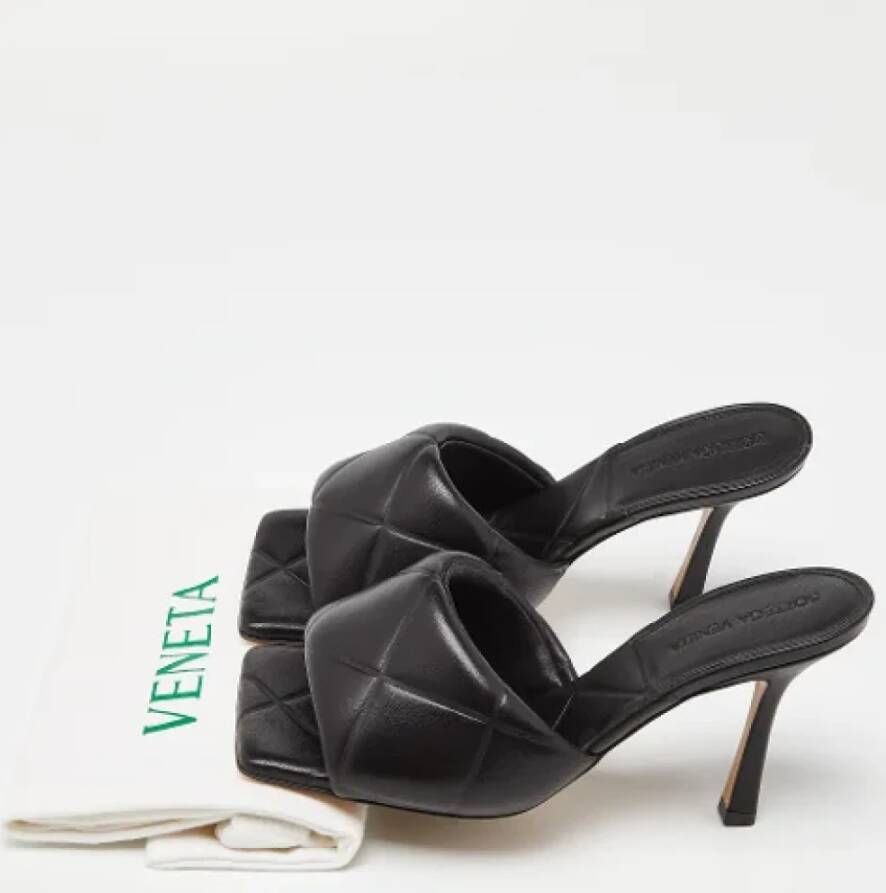 Bottega Veneta Vintage Pre-owned Leather sandals Black Dames