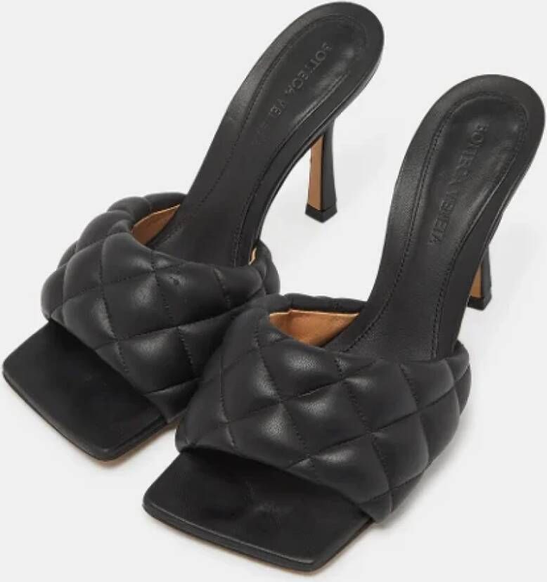 Bottega Veneta Vintage Pre-owned Leather sandals Black Dames