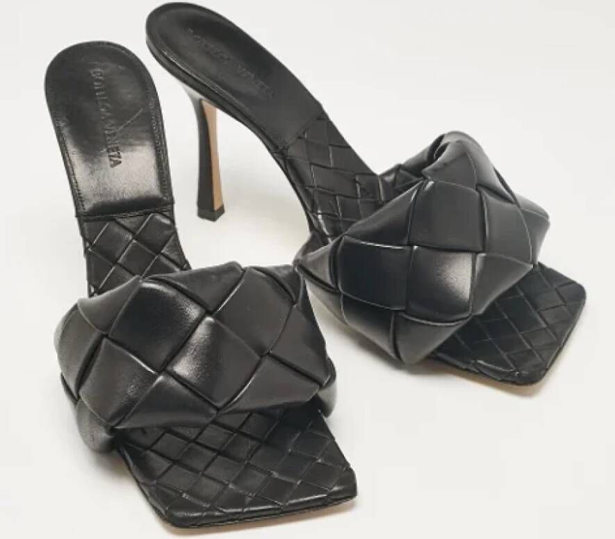 Bottega Veneta Vintage Pre-owned Leather sandals Black Dames