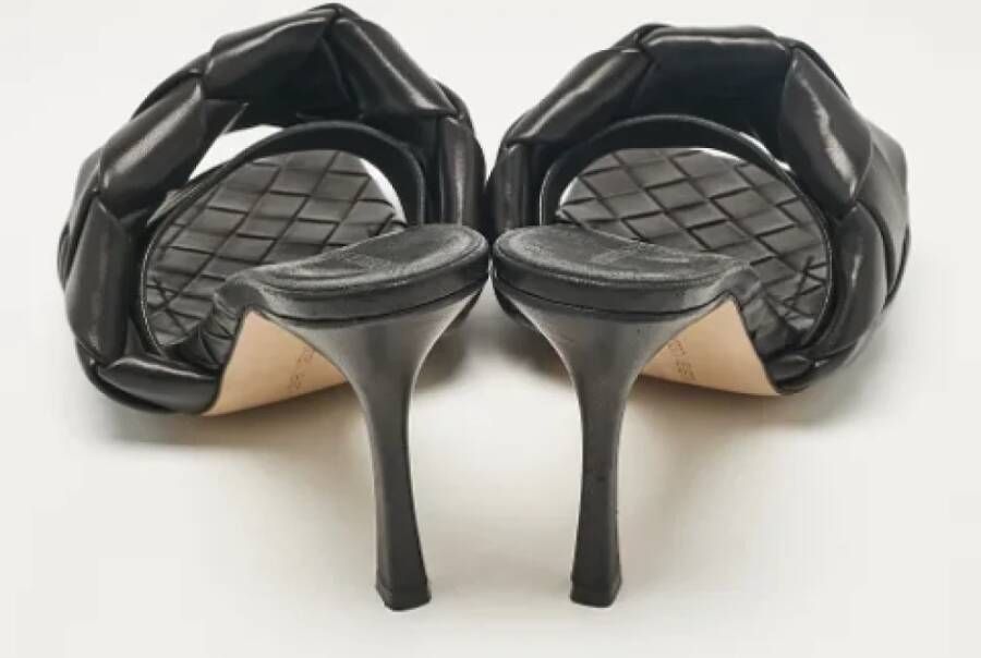 Bottega Veneta Vintage Pre-owned Leather sandals Black Dames