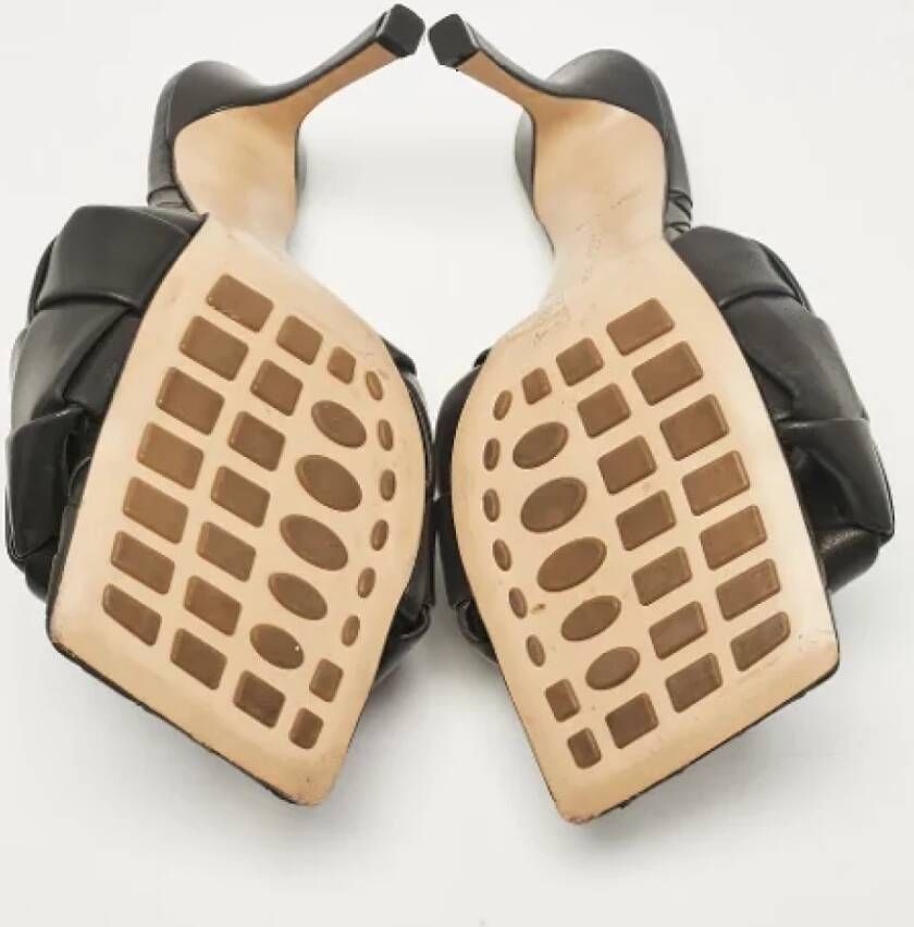 Bottega Veneta Vintage Pre-owned Leather sandals Black Dames