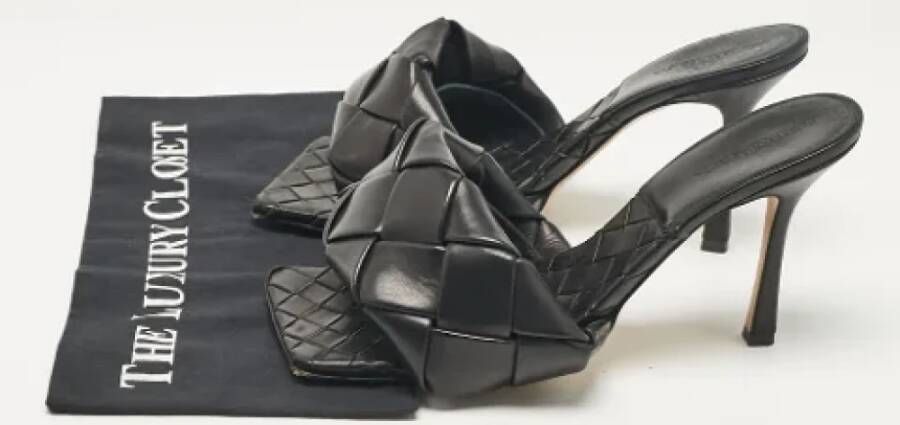 Bottega Veneta Vintage Pre-owned Leather sandals Black Dames