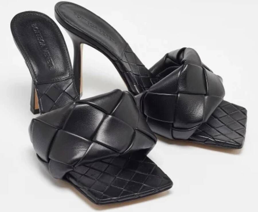 Bottega Veneta Vintage Pre-owned Leather sandals Black Dames