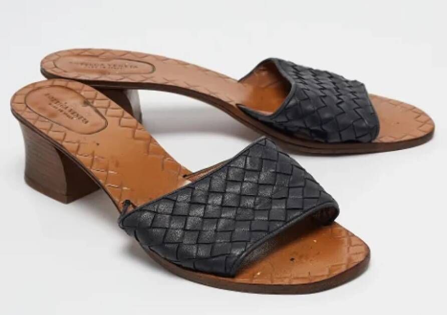 Bottega Veneta Vintage Pre-owned Leather sandals Black Dames