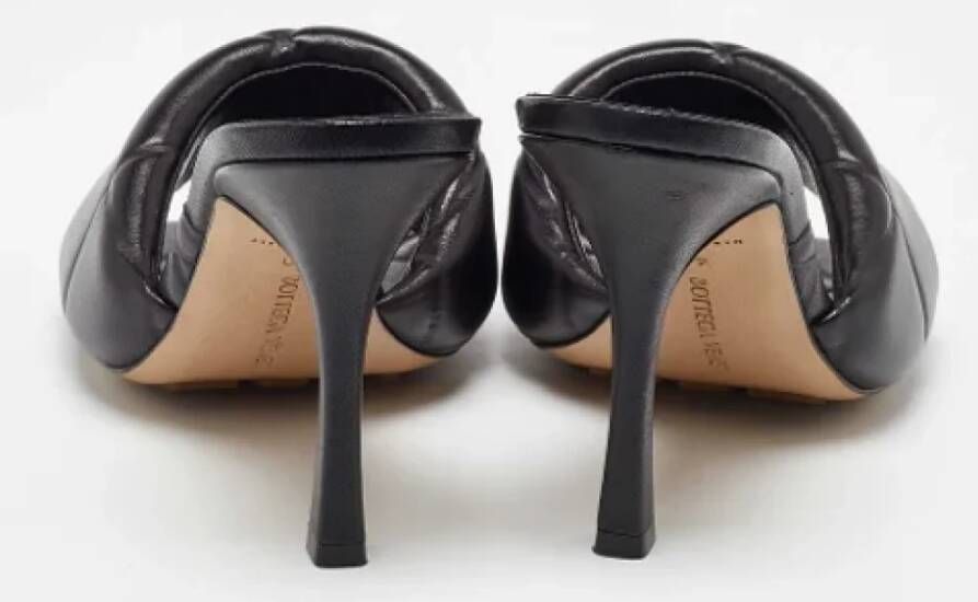 Bottega Veneta Vintage Pre-owned Leather sandals Black Dames