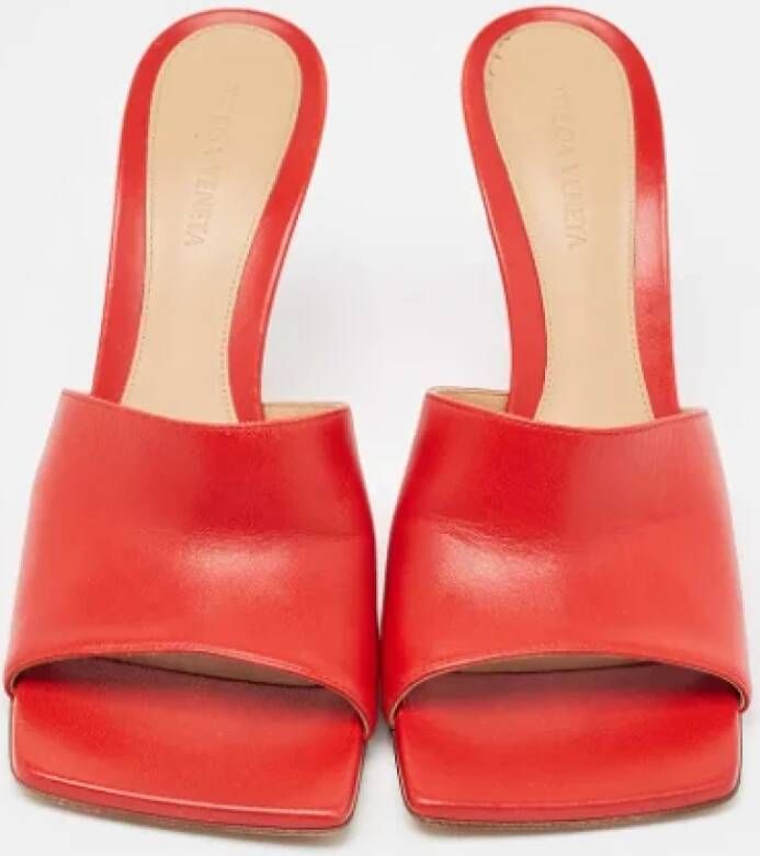 Bottega Veneta Vintage Pre-owned Leather sandals Red Dames