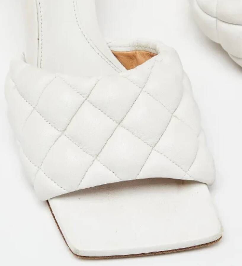 Bottega Veneta Vintage Pre-owned Leather sandals White Dames