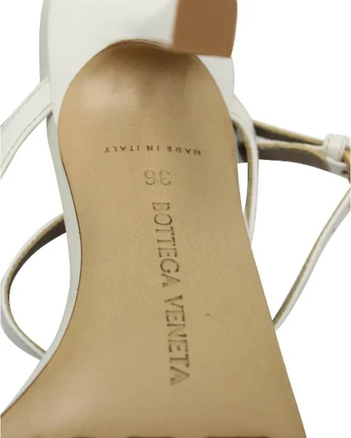 Bottega Veneta Vintage Pre-owned Leather sandals White Dames