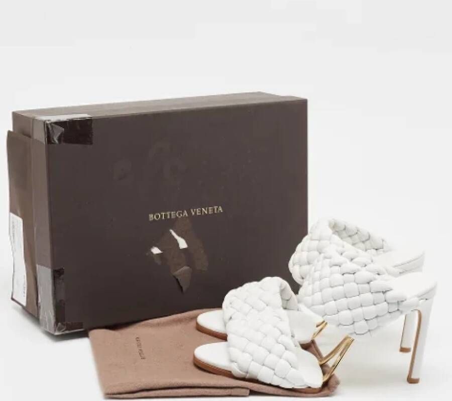 Bottega Veneta Vintage Pre-owned Leather sandals White Dames
