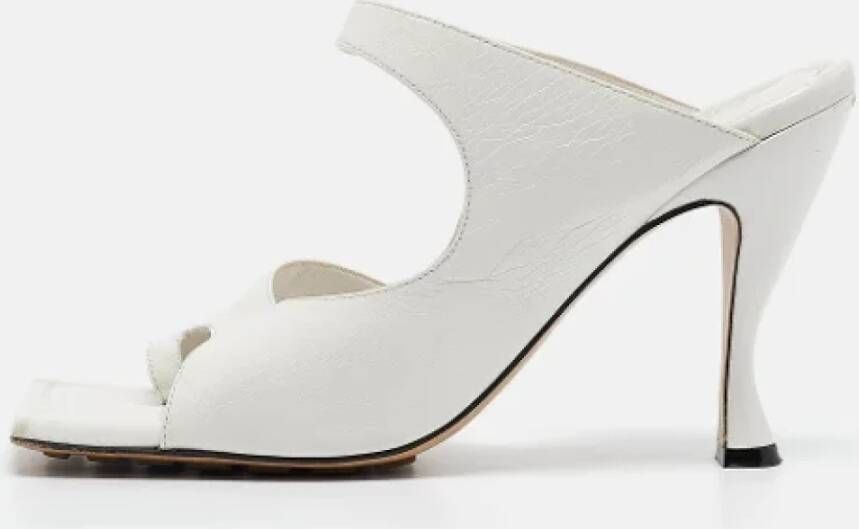 Bottega Veneta Vintage Pre-owned Leather sandals White Dames