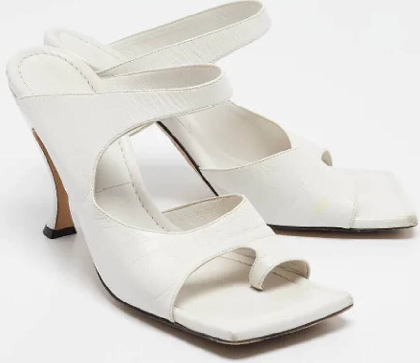 Bottega Veneta Vintage Pre-owned Leather sandals White Dames