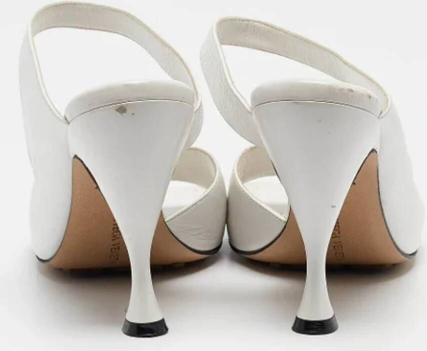 Bottega Veneta Vintage Pre-owned Leather sandals White Dames