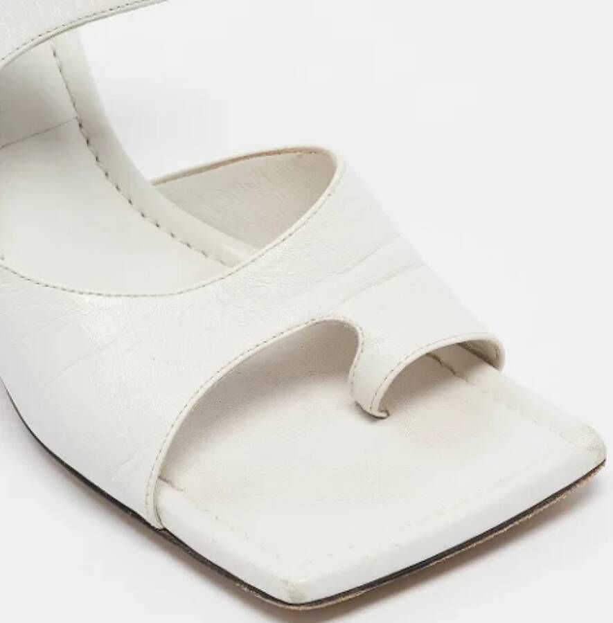 Bottega Veneta Vintage Pre-owned Leather sandals White Dames