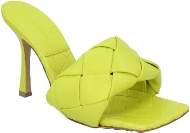 Bottega Veneta Vintage Pre-owned Leather sandals Yellow Dames