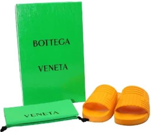 Bottega Veneta Vintage Pre-owned Rubber sandals Orange Dames