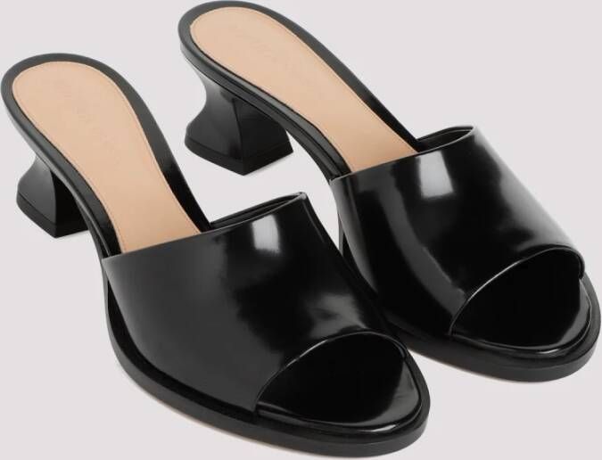 Bottega Veneta Zwarte Leren Sandalen Elegante Comfortabele Stijl