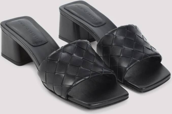 Bottega Veneta Zwarte Leren Sandalen Stijlvol Ontwerp